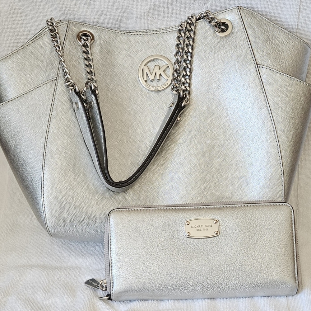 Michael Kors bag & wallet
